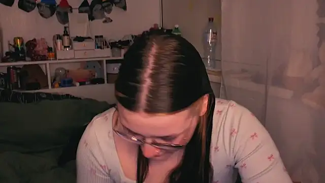 Snapshot of milliedoll chatting on November 20, 11:21 am milliedoll online show from November 20, 11:21 am