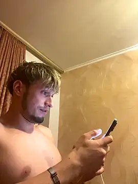 Snapshot of frama666 chatting on October 11, 7:12 pm frama666 online show from October 11, 7:12 pm