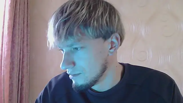 Snapshot of frama666 chatting on October 20, 2:17 pm frama666 online show from October 20, 2:17 pm