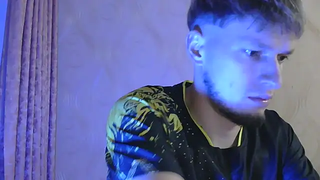 Snapshot of frama666 chatting on October 25, 6:57 pm frama666 online show from October 25, 6:57 pm