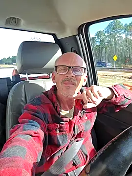 chris8827 online show from March 10, 9:18 pm