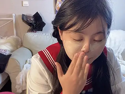 Snapshot of CC-777888 chatting on February 26, 2:46 pm CC-777888 online show from February 26, 2:46 pm