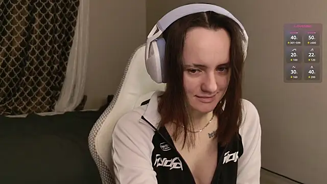 Luna Loveee online show from November 27, 3:41 am