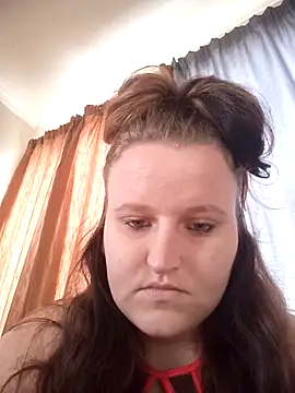 Snapshot of SABlond2 chatting on February 19, 1:50 pm SABlond2 online show from February 19, 1:50 pm