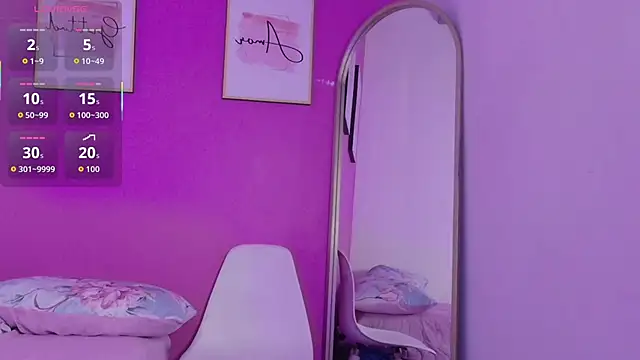 Snapshot of innocenthazel chatting on November 24, 1:00 pm innocenthazel online show from November 24, 1:00 pm