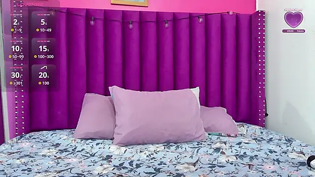 innocenthazel online show from March 17, 2:49 am