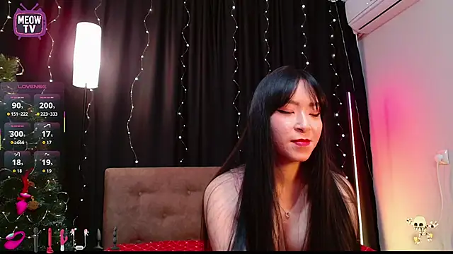 miyakimi0101 online show from December 15, 4:28 am