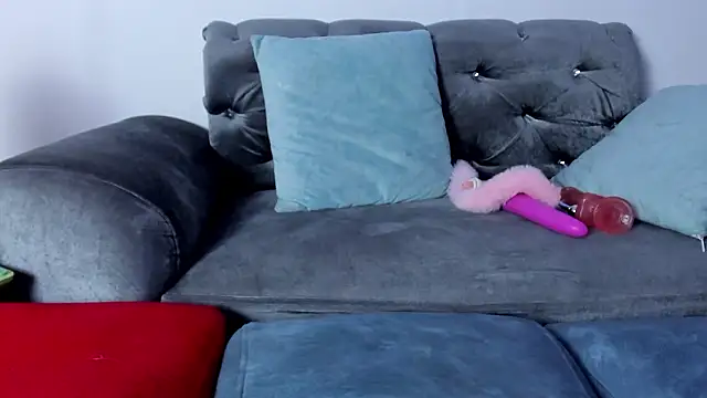 venezolanacute01  online show from March 22, 6:17 am