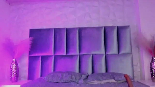 Selene bennet online show from March 28, 3:50 am