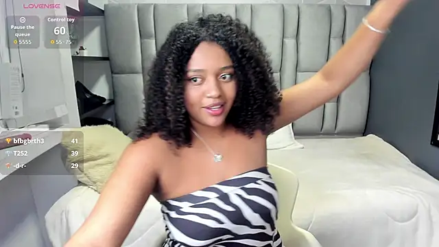 Snapshot of Natasha_rose__ chatting on September 28, 7:25 am Natasha rose online show from September 28, 7:25 am