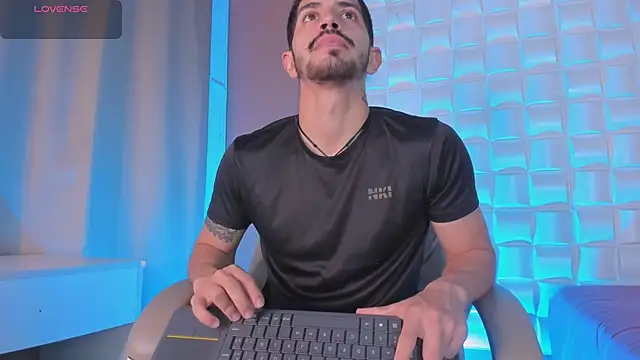 AlejandroStormm online show from March 5, 11:12 pm