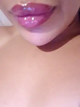 Sexlove1xo online show from September 18, 8:05 am