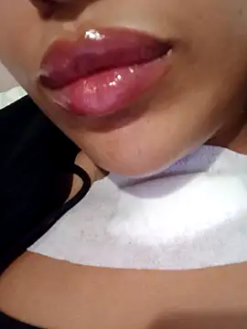 Sexlove1xo online show from October 25, 1:40 pm