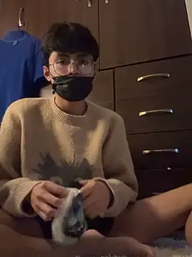 twinkperu18 online show from October 28, 4:49 am