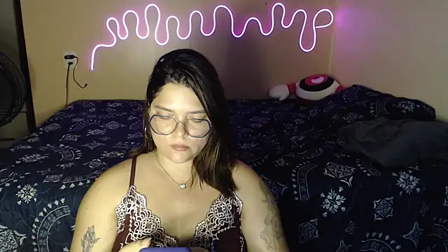 GoddessChaar online show from December 4, 2:21 am