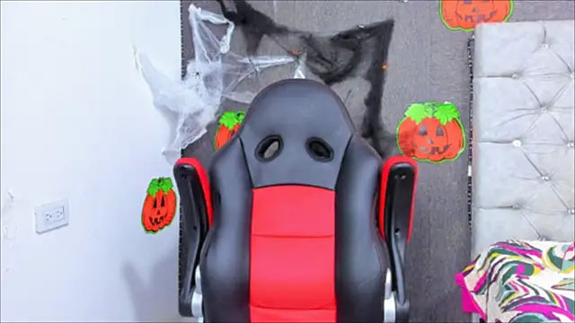 luigi hot  online show from October 13, 8:58 am