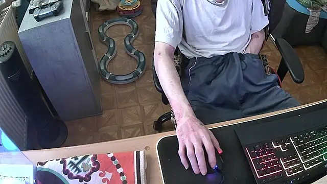 DerGeileLoveboy online show from November 27, 12:18 pm