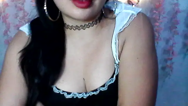 Snapshot of shashel5 chatting on December 5, 6:22 am shashel5 online show from December 5, 6:22 am