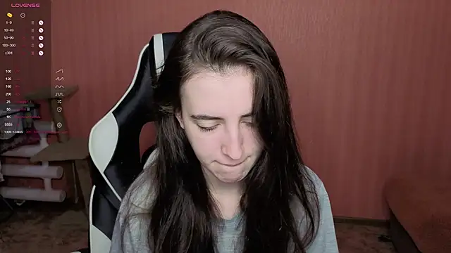 Snapshot of reaiss chatting on December 3, 4:53 am reaiss online show from December 3, 4:53 am