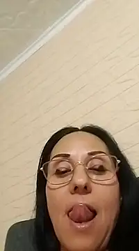 Snapshot of Ramona870 chatting on March 8, 7:27 am Ramona870 online show from March 8, 7:27 am