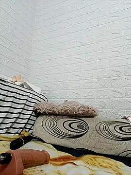 Snapshot of Ramona870 chatting on November 30, 11:47 am Ramona870 online show from November 30, 11:47 am