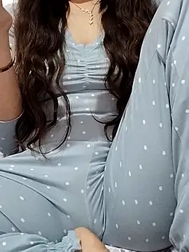 BUSE8821 online show from December 1, 2:22 pm