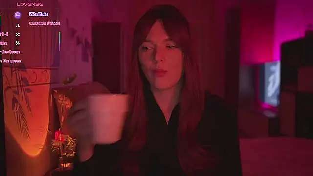 CherryRed Girl online show from March 15, 9:10 pm