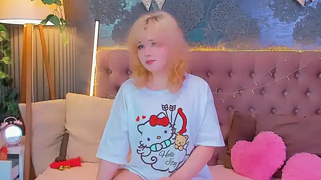 EmilyAngells online show from March 30, 5:30 am