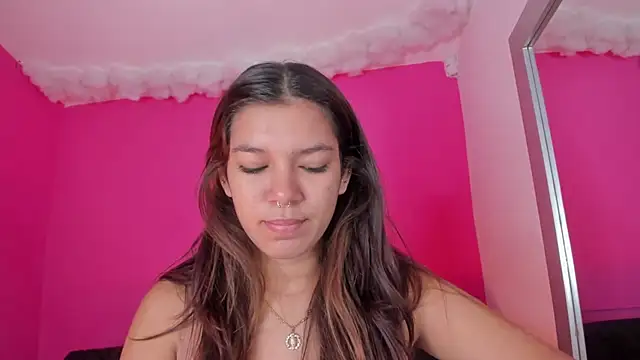 Snapshot of violett_24_ chatting on March 8, 12:09 pm violett 24 online show from March 8, 12:09 pm