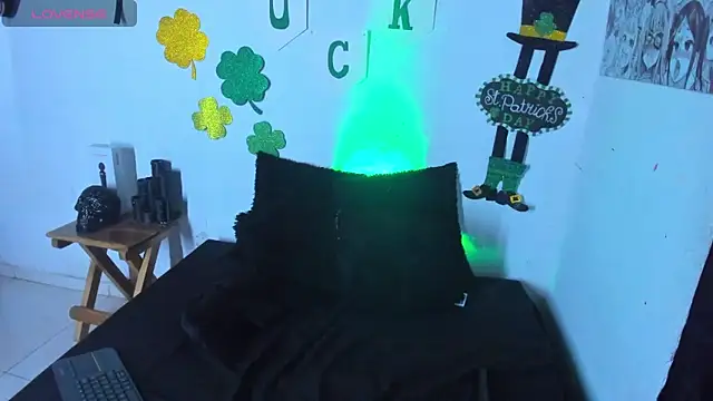 ChloeAllennn online show from March 18, 3:31 am