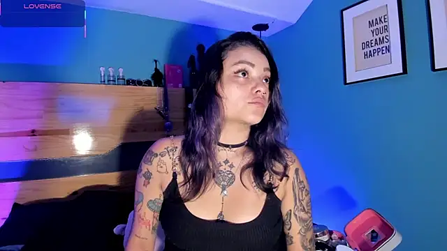 ChloeAllennn online show from March 6, 10:39 pm