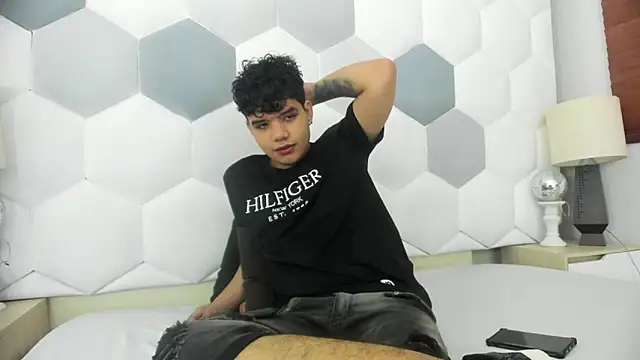 Axel Forte online show from February 4, 1:06 pm