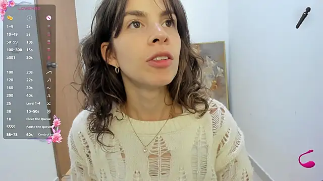 jessyegoldenn online show from March 1, 7:49 pm