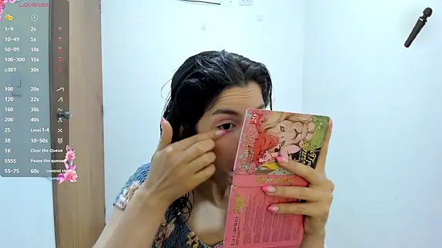 jessyegoldenn online show from April 15, 5:20 pm