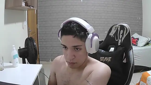 Snapshot of brancooodonto chatting on November 23, 2:55 am brancooodonto online show from November 23, 2:55 am