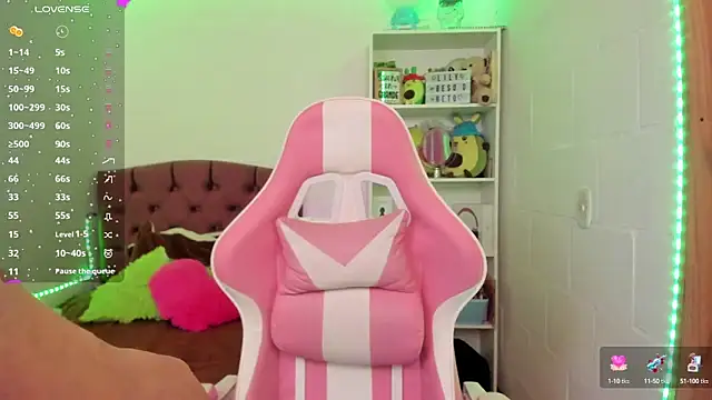 kit kat 10 online show from March 4, 3:44 am