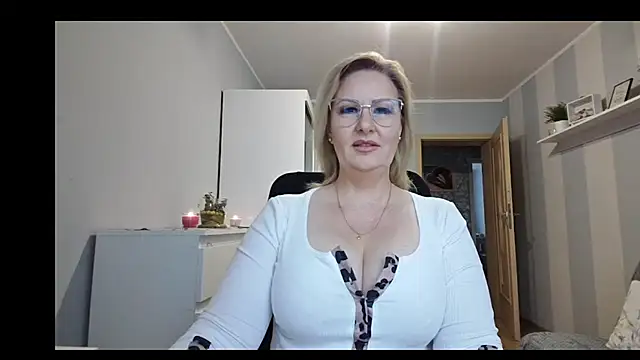 DianaLive online show from February 17, 7:05 am