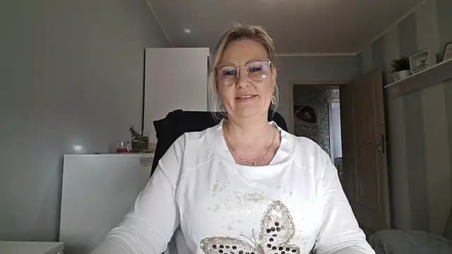 DianaLive online show from March 2, 10:33 am