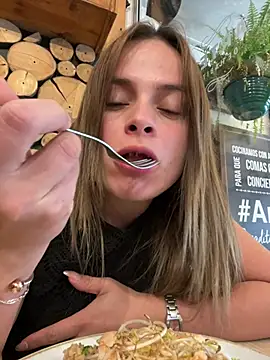 gynna kimera online show from March 11, 7:14 pm