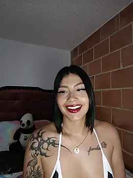 Snapshot of Kylie_brazt chatting on November 20, 2:45 am Kylie brazt online show from November 20, 2:45 am