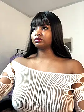 Snapshot of ValerieBlakee chatting on September 23, 3:15 pm ValerieBlakee online show from September 23, 3:15 pm