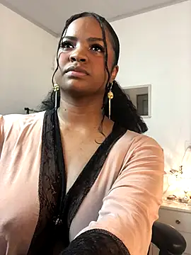 Snapshot of ValerieBlakee chatting on October 5, 12:25 pm ValerieBlakee online show from October 5, 12:25 pm