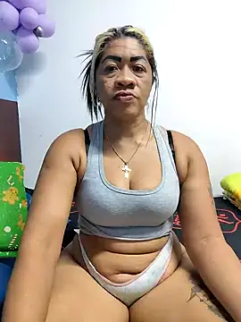 Tocameamor online show from February 14, 9:00 pm