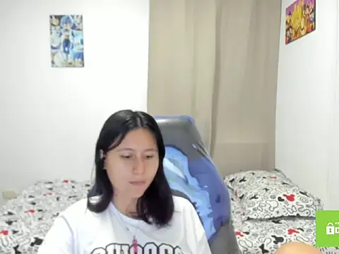 Snapshot of xoxo_kiitty chatting on November 20, 3:39 am xoxo kiitty online show from November 20, 3:39 am