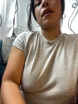 Snapshot of Sara_chanel92 chatting on March 12, 11:12 pm Sara chanel92 online show from March 12, 11:12 pm