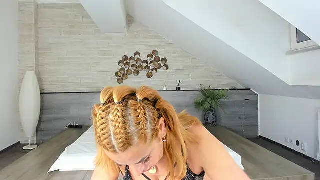 Snapshot of Jullia_MILF chatting on February 24, 7:41 pm Jullia MILF online show from February 24, 7:41 pm