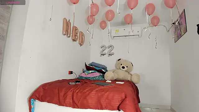 flor herrera01 online show from January 9, 6:27 am