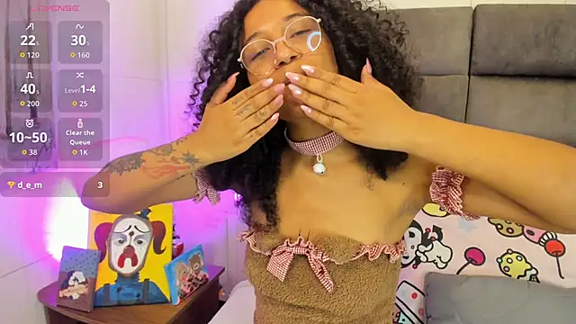 Snapshot of Layla_Clarke chatting on October 11, 4:12 am Layla Clarke online show from October 11, 4:12 am