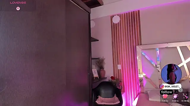 sweetviolet   online show from April 17, 12:30 pm