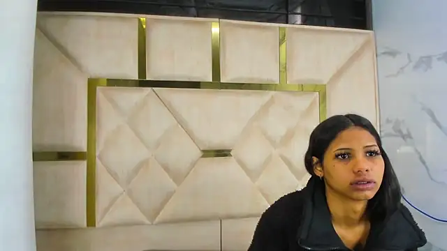 Snapshot of Kendall_6669 chatting on November 18, 12:42 pm Kendall 6669 online show from November 18, 12:42 pm